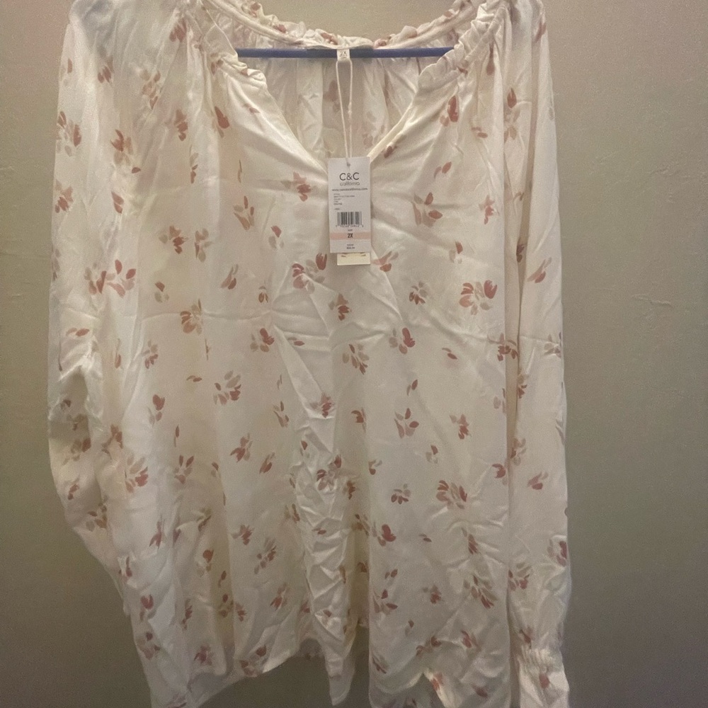 New With Tags C&C California Floral Blouse Size 2X